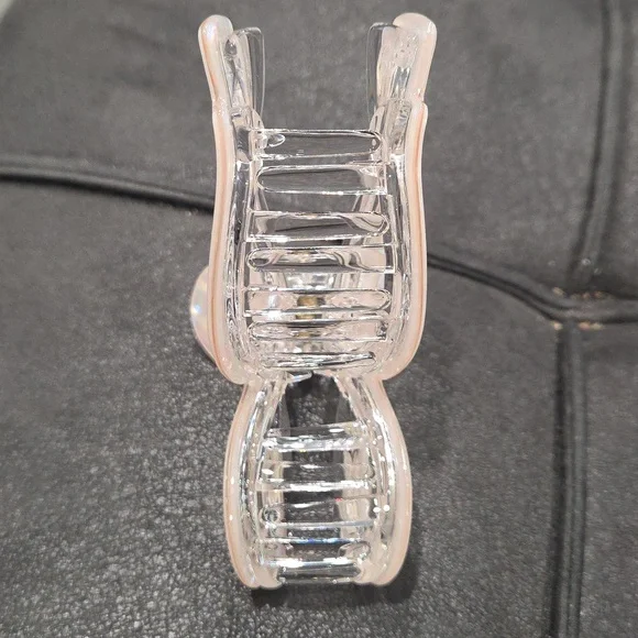 Elegant Light Yellow Iridescent Hair Claw Clip - Picture 8 of 8